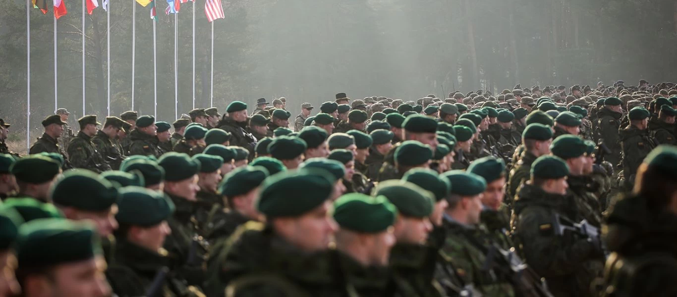 ΗΠΑ: Πρόθυμες να συζητήσουν με τη Ρωσία τον περιορισμό των ασκήσεων και την ανάπτυξη πυραύλων στην ανατ. Ευρώπη